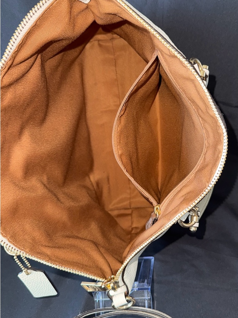 Coach Prairie Satchel Chalk White Pebbled Leather With Red Cherry Charm - Picture 11 of 13